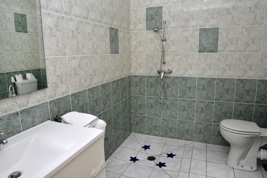 Saint-Sever  Hotel Des Arceaux מראה חיצוני תמונה