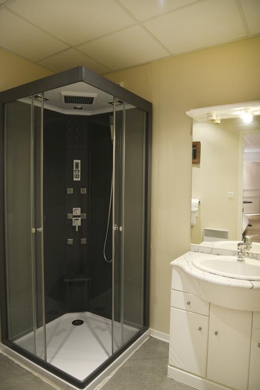 Saint-Sever  Hotel Des Arceaux מראה חיצוני תמונה